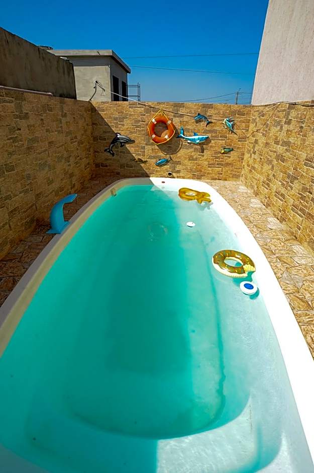Casa beira-mar com piscina em Saquarema RJ