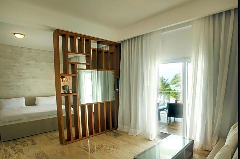 Viva Tangerine by Wyndham, A Trademark All Inclusive