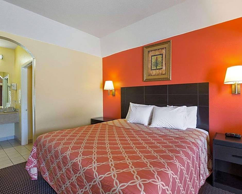 Rodeway Inn & Suites Humble