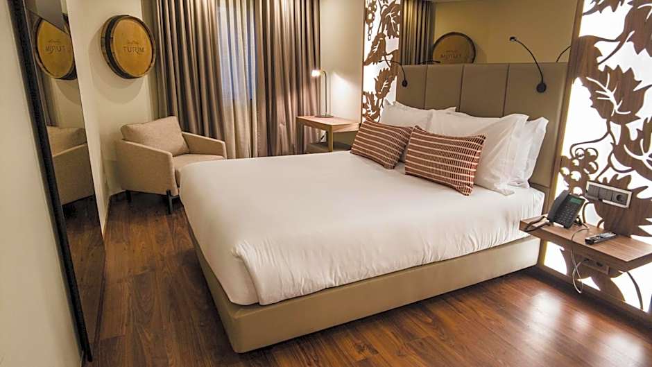 TURIM Oporto Hotel