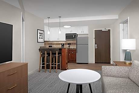 1 King 2 Queen Beds 2 bedroom suite Sofa Bed