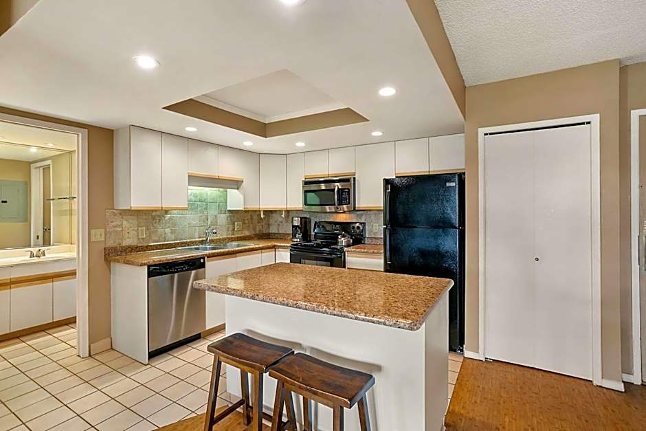 Aston At The Maui Banyan