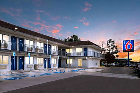 Motel 6-Sandston, VA - Richmond, Va