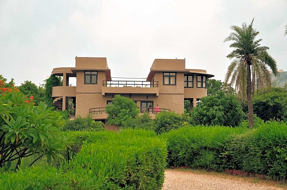 Clarks Safari Pushkar