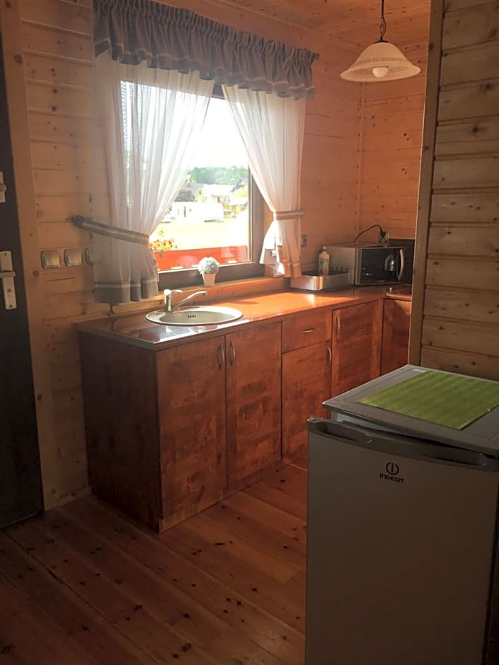 Domki Letniskowe "TROPIK"