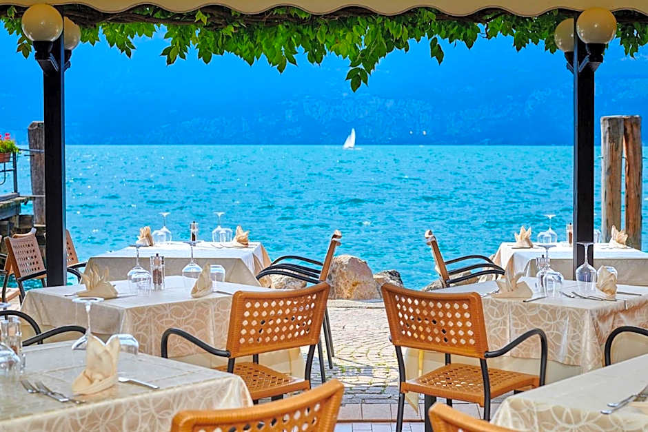 Lake Front Hotel Brenzone