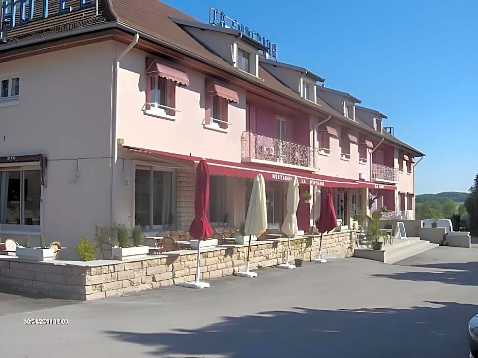 Hotel Logis Restaurant La Fontaine