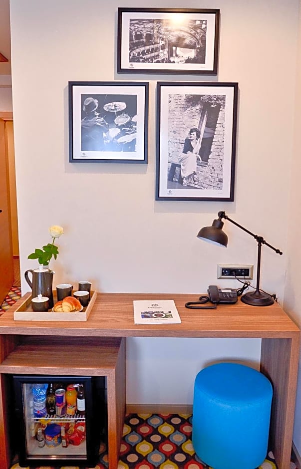 Hotel Capitolina City Chic