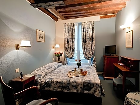 Standard Double Queen Size Bed