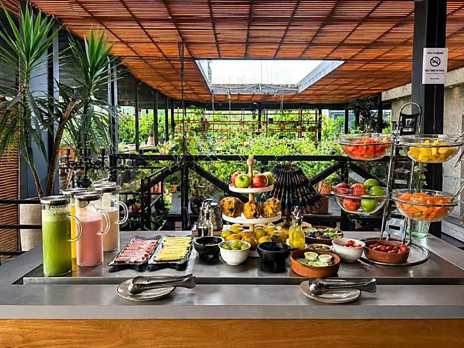 The Art Hotel El Poblado Medellín By Key 33