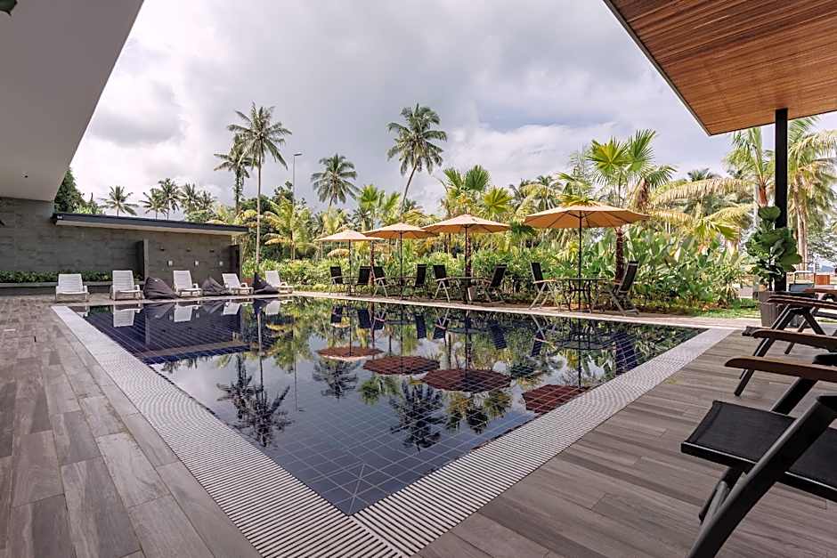 Roxy Sematan Villa & Townhouse