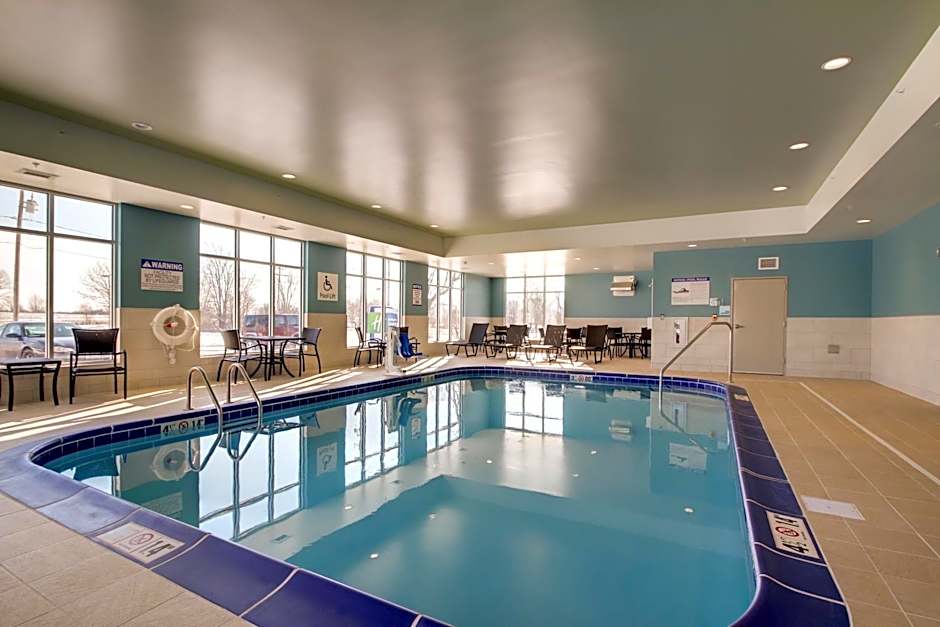 Holiday Inn Express & Suites Galesburg By IHG