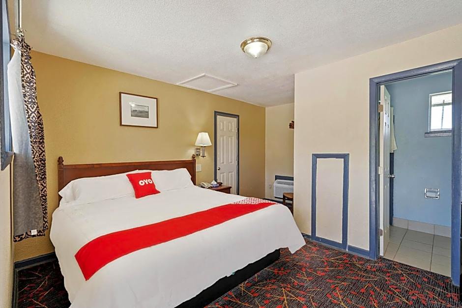 OYO Hotel Luling TX Downtown I-10/US-90