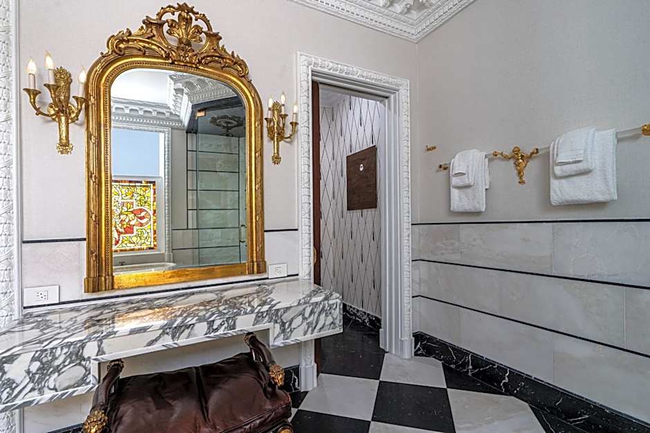 Le Pavillon, New Orleans, a Tribute Portfolio Hotel