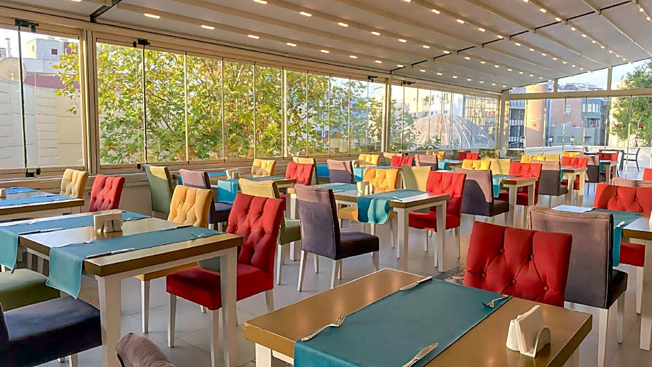 Best Western Plus Khan Hotel