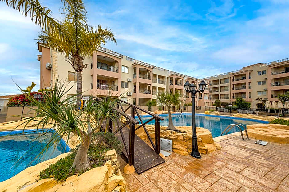 Sunny View - A Stunning Apartment with private rooftop