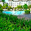 One oasis A2, shortwalk SM MALL Free POOL Kitchen