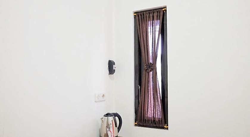 RedDoorz Syariah near Exit Tol Pemalang Comal 2