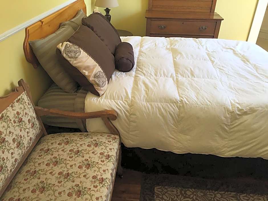 Lakelawn B&B and Motel