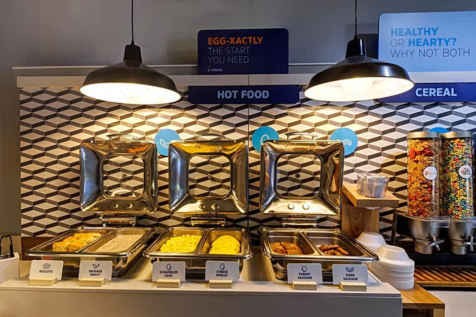 Holiday Inn Express & Suites Shelbyville Indianapolis by IHG