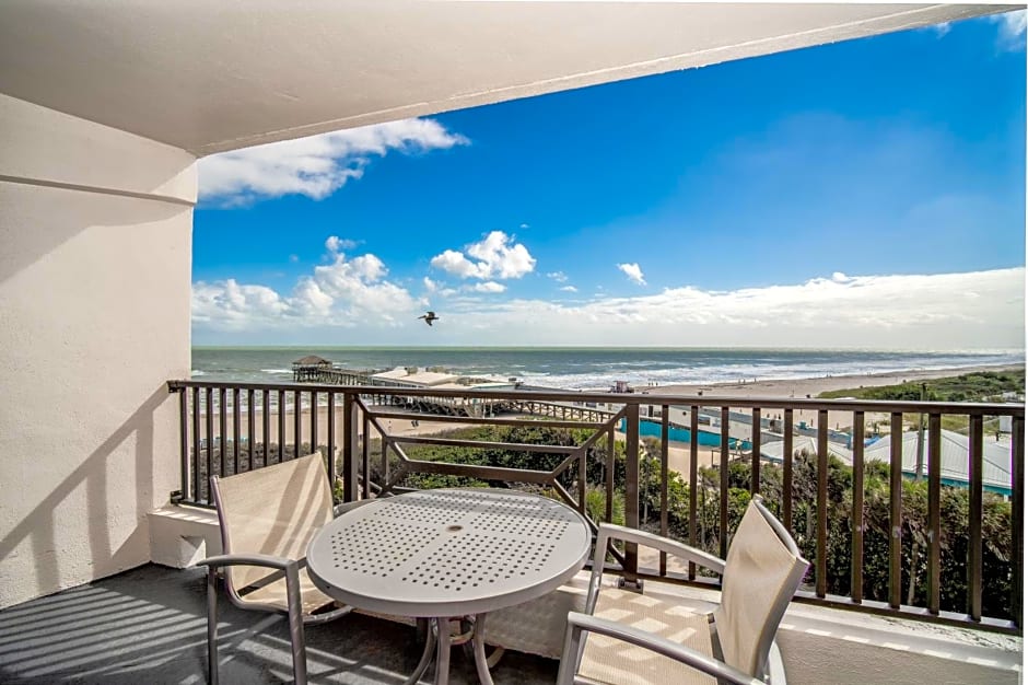 La Quinta by Wyndham Cocoa Beach Oceanfront