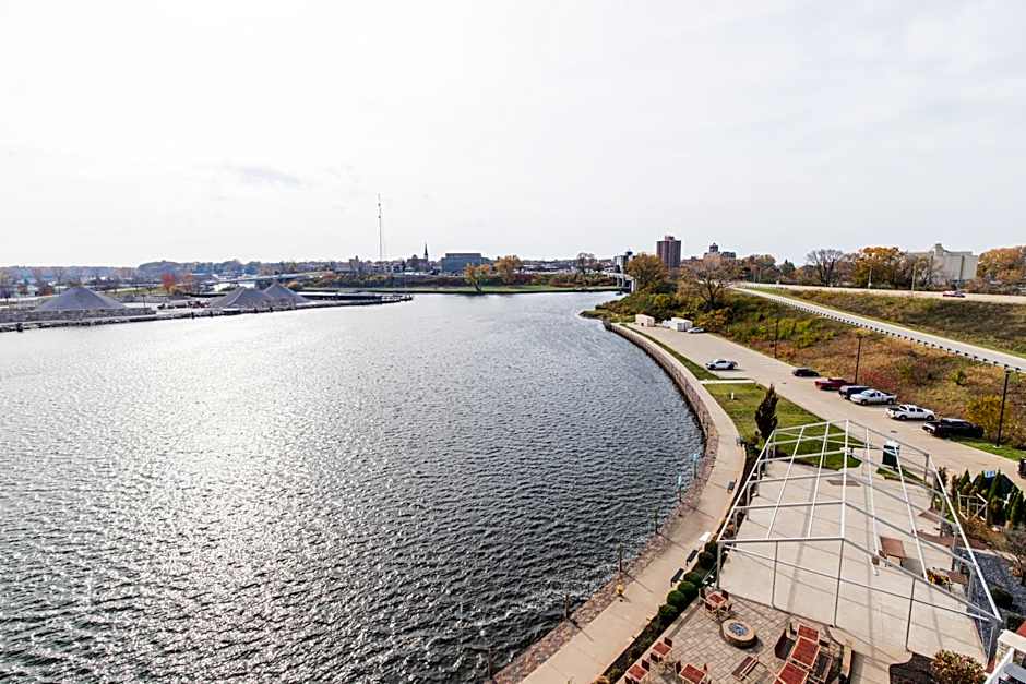 The Inn at Harbor Shores