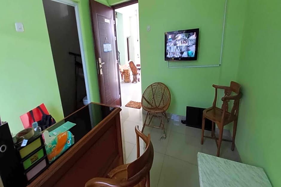 OYO Life 93010 Omah Bareng Syariah Sambisari