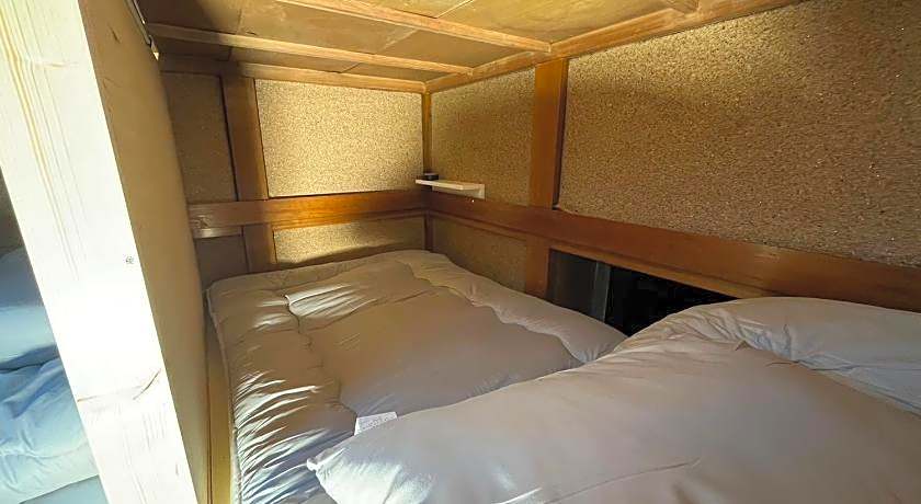 HOTEL1800