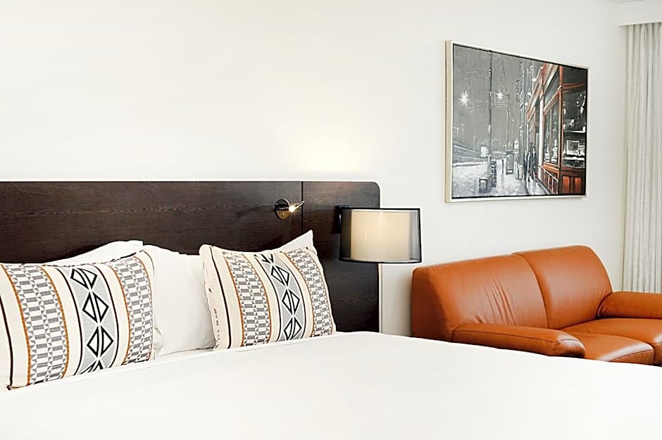 Oaks Gladstone Grand Hotel