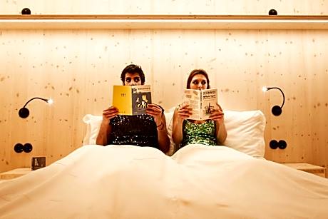 Zero Box Lodge Porto