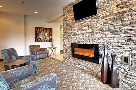 Cobblestone Inn & Suites - Fort Dodge
