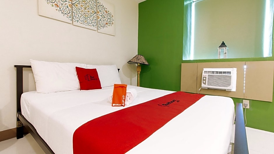 RedDoorz Plus @ Kamuning Quezon City