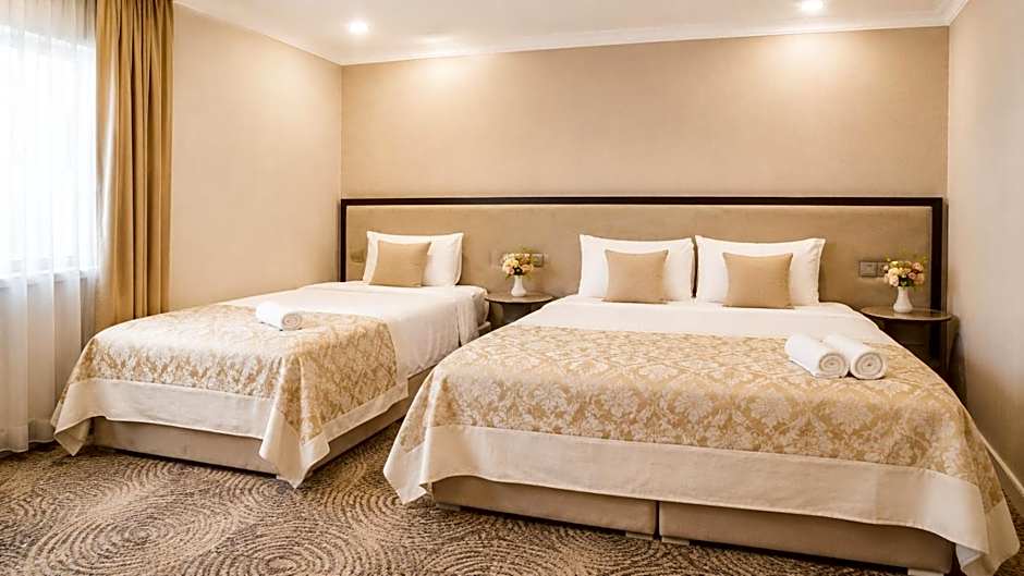 Premier Hotel
