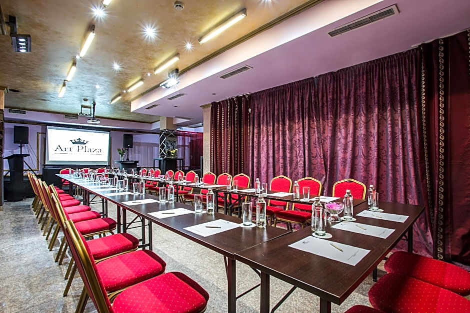Art Plaza Hotel