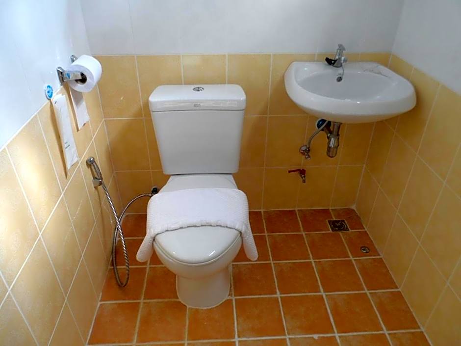 Baan Rom Mai