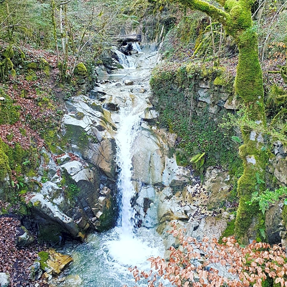 Auberge La Caverne