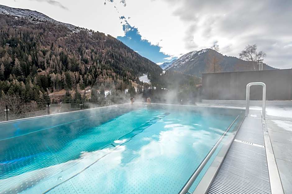 Heart Hotel Grischuna