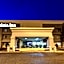 La Quinta Inn & Suites by Wyndham Detroit Canton