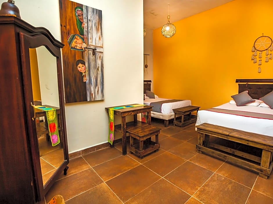 Casa Aluxes Hotel