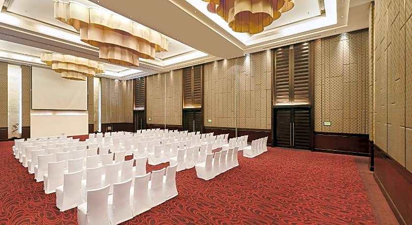 Holiday Inn Mumbai International Airport By IHG