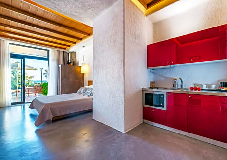 FAMILY APARTMENT WITH SEA VIEW