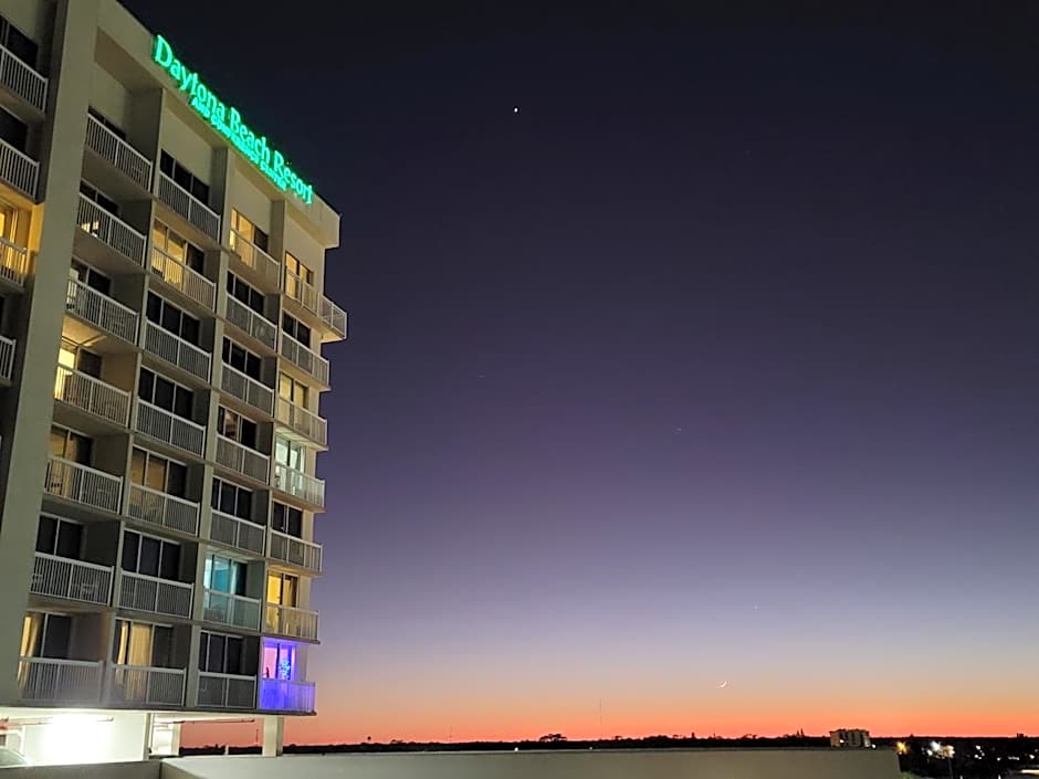 Beautiful one bedroom oceanfront condo