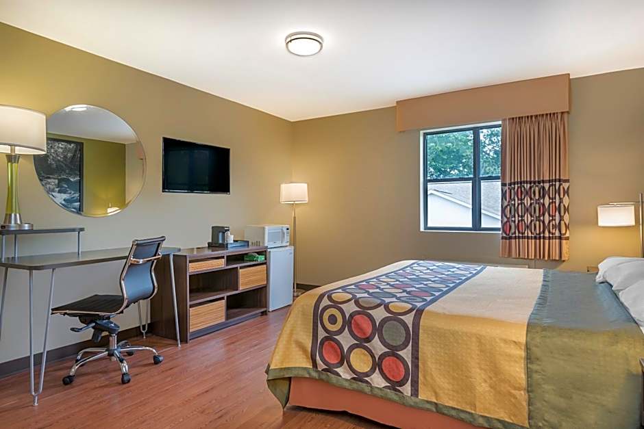 Super 8 by Wyndham Bryant Little Rock Area