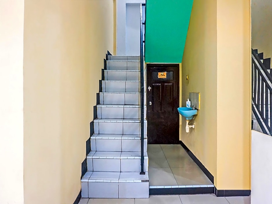 Hotel O Wisma Favorite Makassar Near Benteng Rotterdam