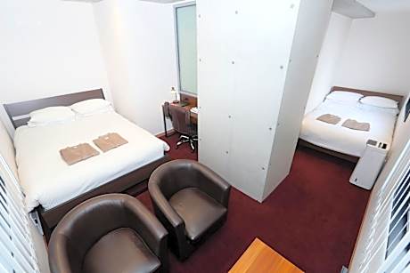 Superior Twin Room with City View