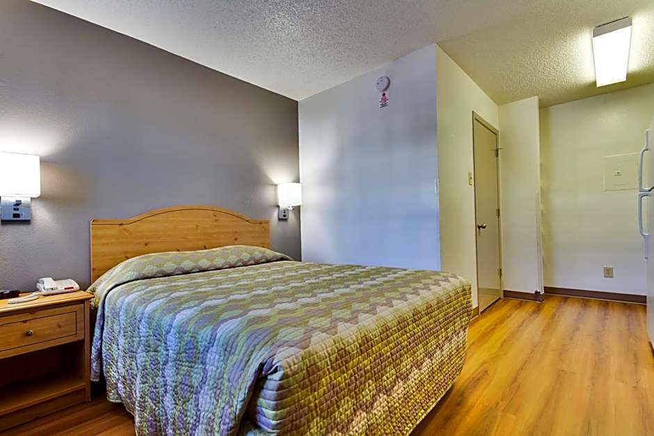 Studio 6-Dallas, TX - Garland - Northeast