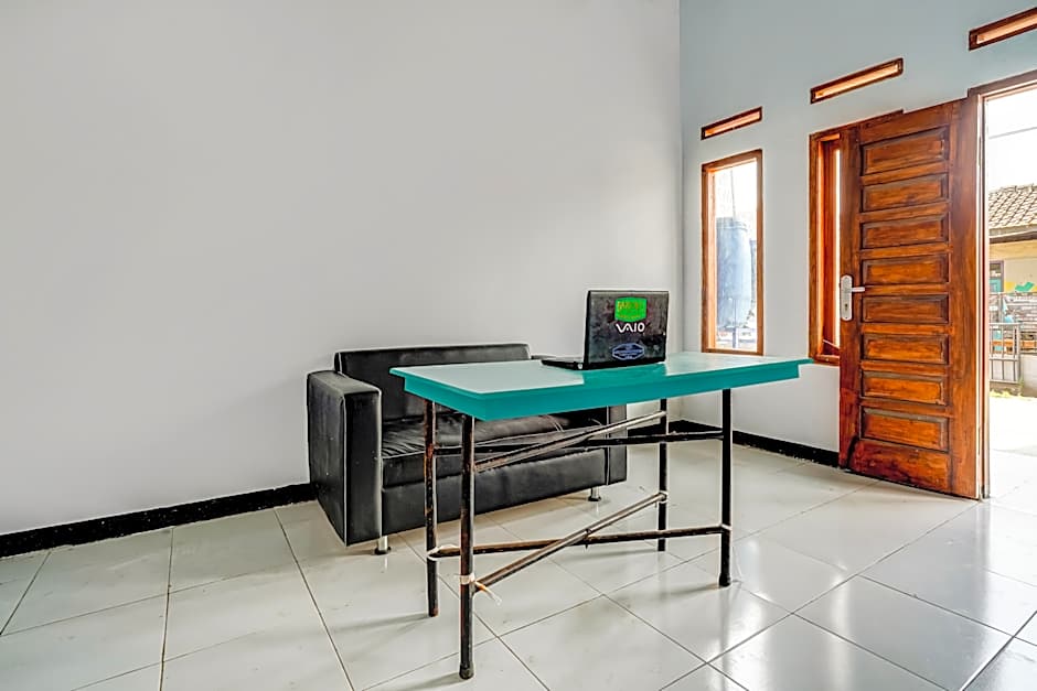 OYO 91014 Eco Tourism Desa Cibodas Areng 2 Syariah