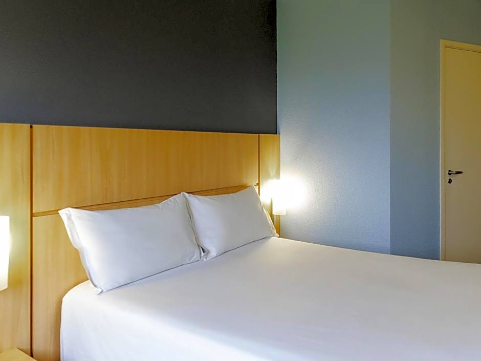 Ibis Curitiba Aeroporto