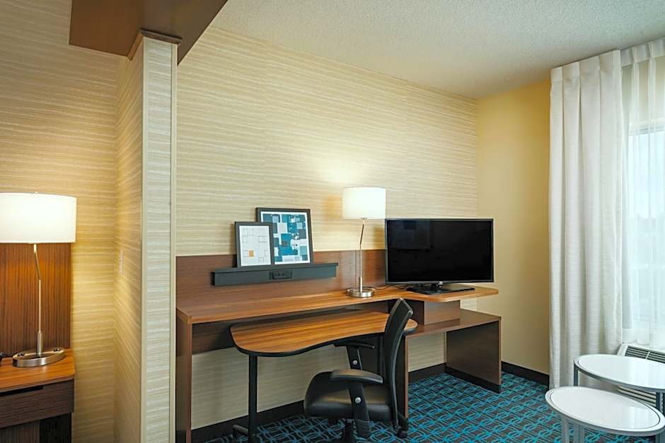 Fairfield Inn & Suites by Marriott Tacoma DuPont