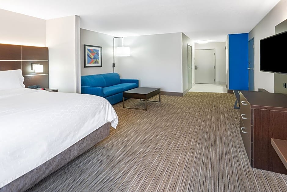 Holiday Inn Express & Suites Albuquerque-N. Balloon Fsta Park By IHG
